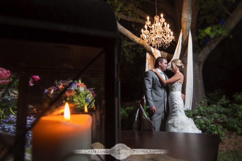 Nighttine-Wedding-Picture-Bride-Groom-Wedding-Photography-Ideas-inspiration-Wilmington-NC-Poplar-Grove
