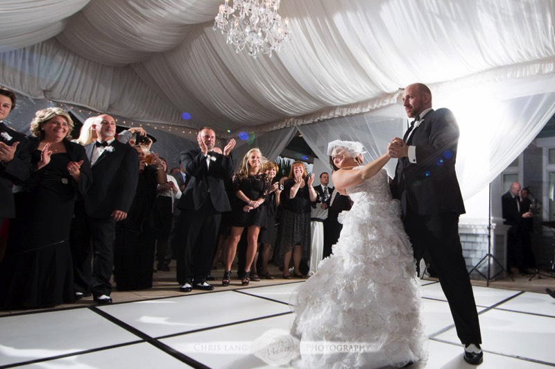 Nighttine-Wedding-Picture-Bride-Groom-Wedding-Photography-Ideas-inspiration-Wilmington-NC-Bald-Head-Island-Club