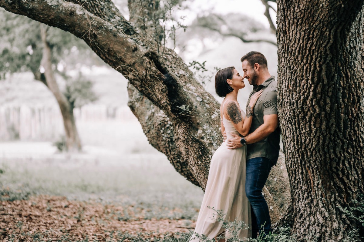 wilmington nc engagement phographers - engagement photography - engagment phto styles - natural light engagement phoography  - engagement ideas - chris lang phogorapghy