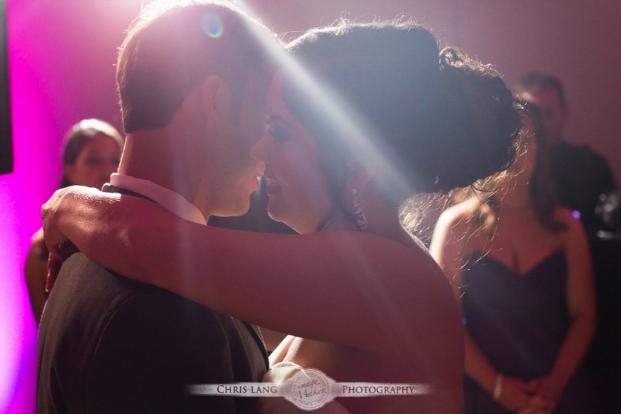 Hilton-Riverside-Wedding-Picture-real weddings-Ideas-First Dance Photo