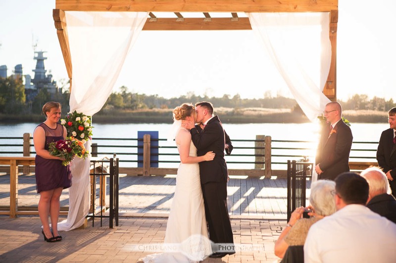 Hilton-Riverside-Weddings-Photography-Real Wedings
