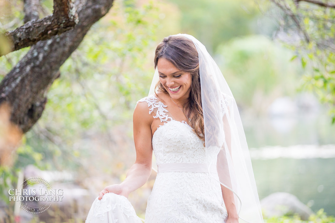 lifestyle wedding photography - bridal portrait photography - bridal portraits - bride - wedding dress - ideas - wilmington nc -