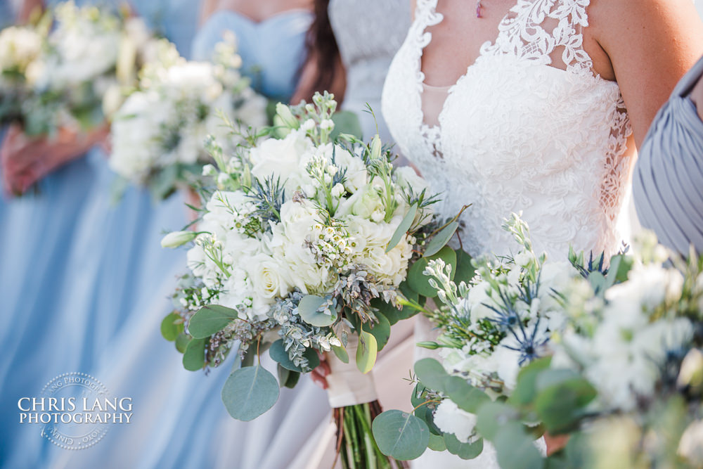 wedding bouguet - beach wedding photo - beach wedding picture - wedding ideas - beach wedding photography - wrightsville beach nc 