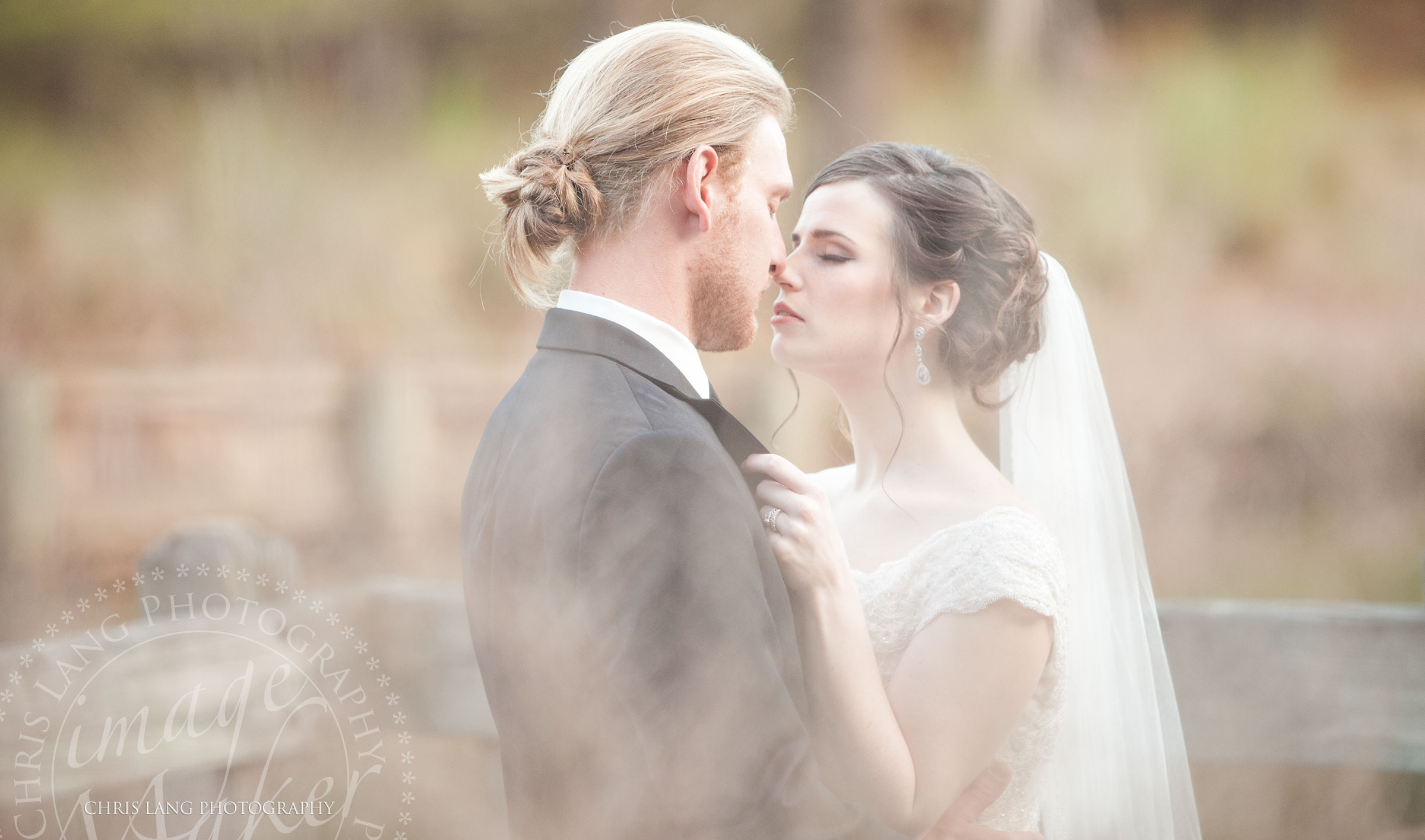 Wilmington NC Wedding Photography- Bride & Groom - Wedding Picture Ideas - Wedding Styles & Trends - Wilmington NC Wedding Photographers 