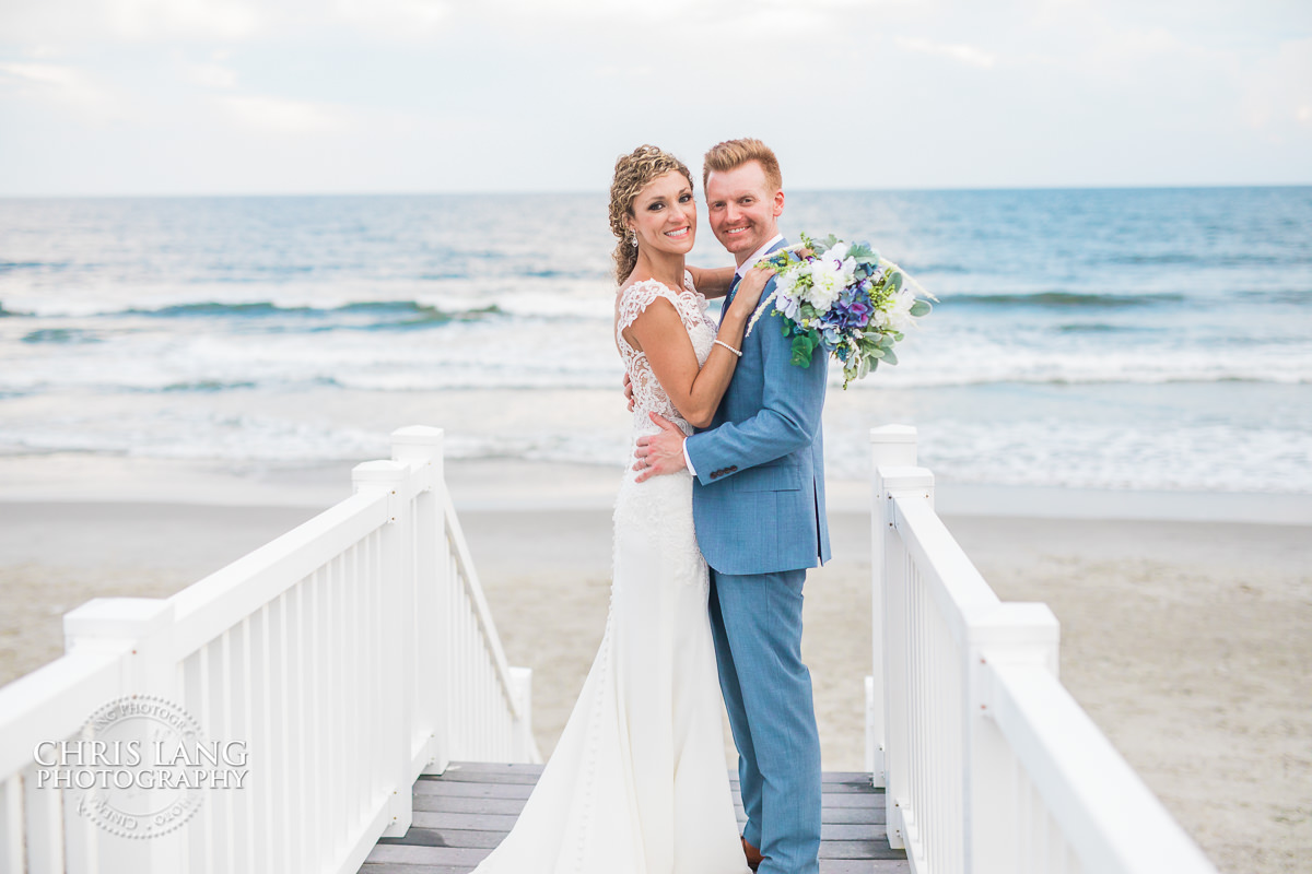 beach weddings- bride & groom photo - bride & groom photo ideas - bride & groom photography - wilmington  nc wedding  wedding photography