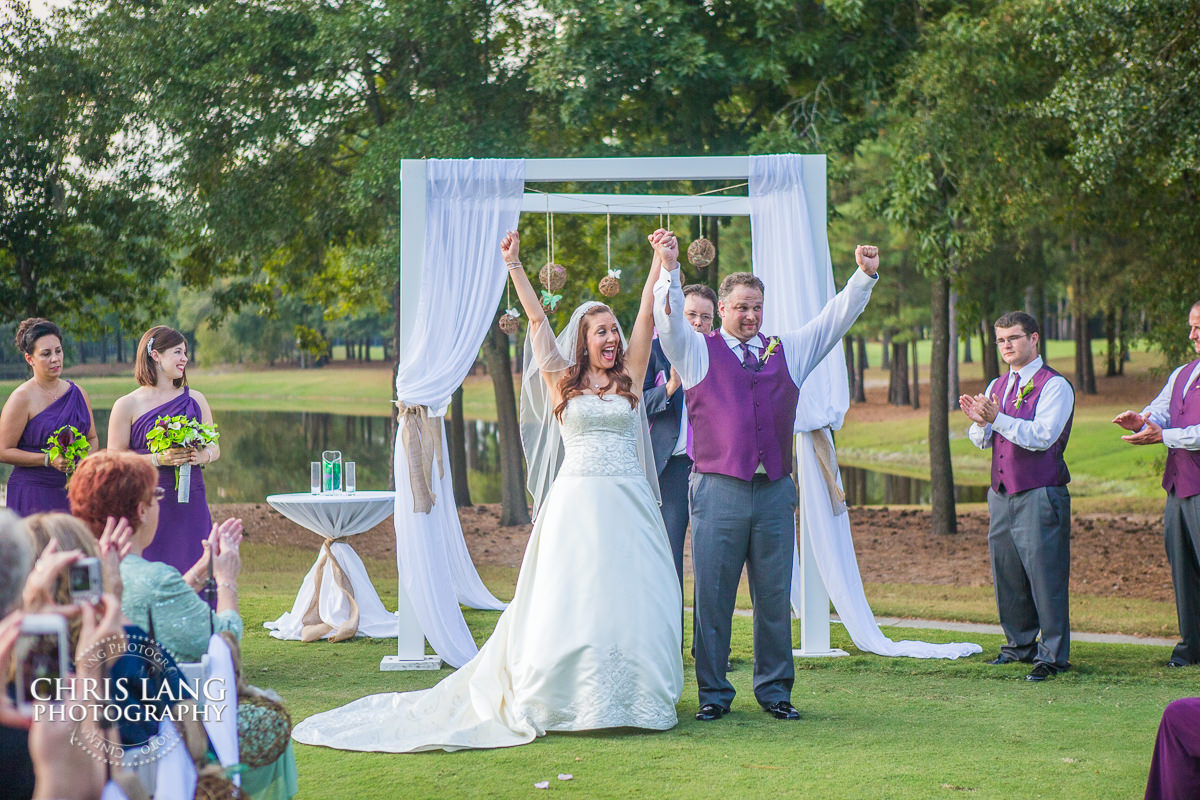 wedding ceremony photo - wedding ceremonies - bride - groom - bridal party - wedding ceremony photography - ideas