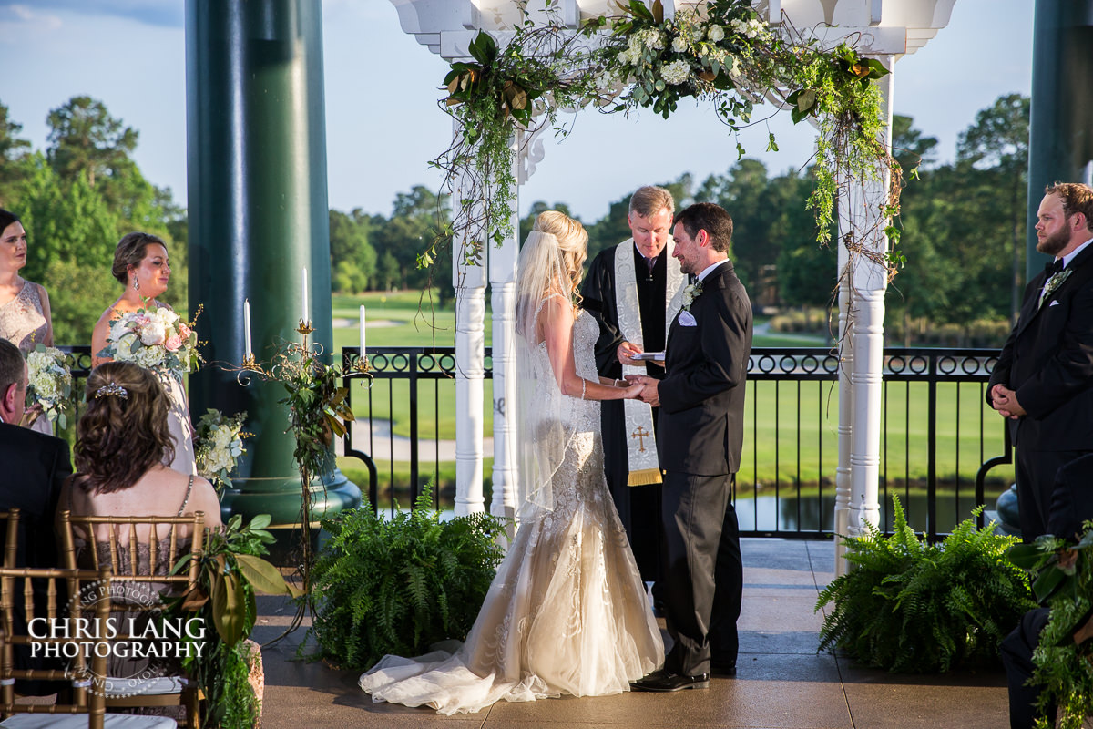 Wedding ceremony photo - Wedding ceremonies - bride - groom - bridal party - wedding ceremony photography - ideas - River Landing - Weddings