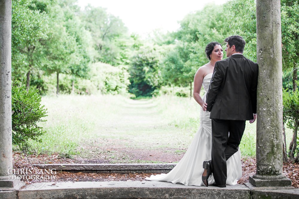 bride - groom-wedding dress - airlie gardens - wilmington wedding photography - wedding photo ideas - natural light wedding photography 