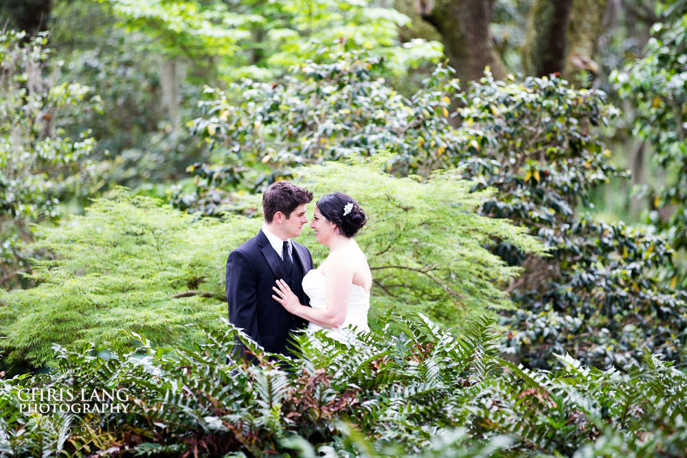 wedding day - garden wedding photo - Airlie Gardens - wilmington wedding photography - wedding photo ideas - natural light wedding photography 