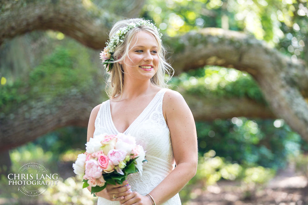 picture of bride - airlie gardens - outdoor weddings - places to get married - airlie gardens