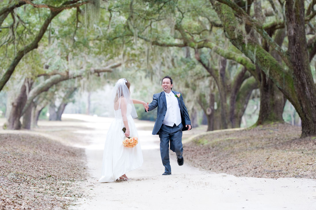 Natural Light Wedding Photography-Bride-Groom-Wedding-Picture-Ideas-Wilmington-NC-Wedding-Photography-Real Weddings-Ideas-Photography Styles