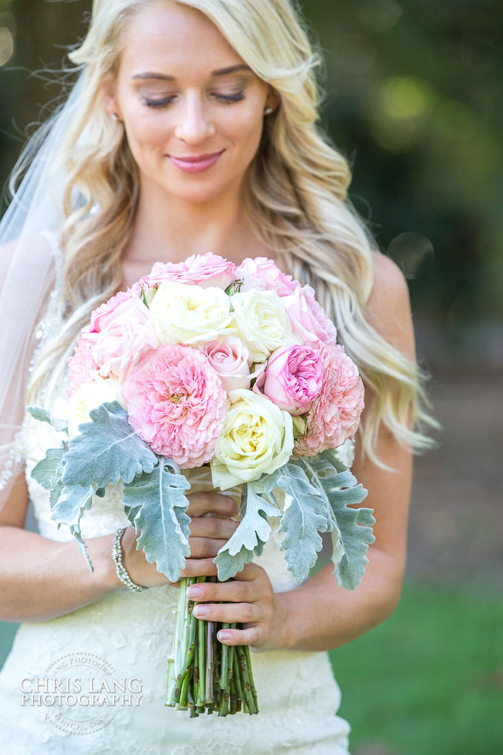 Bride -Bouguet -Airlie Gardens - natural light wedding photo - wedding photography ideas - Wilmington NC Wedding Photography