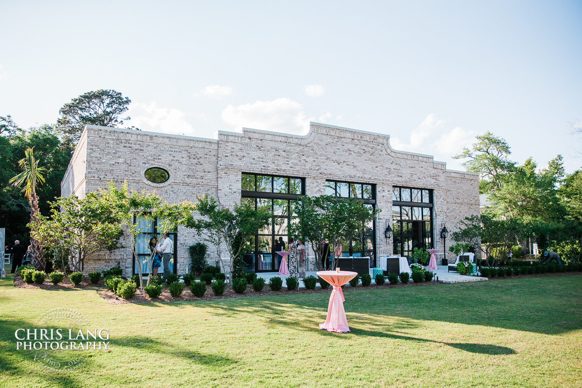 Picture of the fron of Wrightsville Manor - Premier Wedding Venue in  Wilmington NC - Places to get married